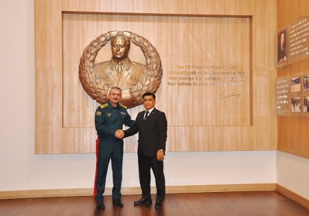 Türkmənistanın atçılıq qurumlarının rəhbərlərindən ibarət nümayəndə heyəti ölkəmizə səfərə gəlmişdir