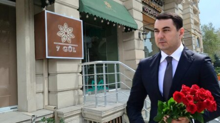 Adil Kərimli “7GÜL”lə razılaşdı: 250 min manatlıq “xarici qızılgül” və “yerli qızıgül” alır