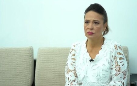 İşdən çıxmaq üçün ərizə yazdı, azad olundu, indi də "inanıram ki, ölkə rəhbərliyi işə qaytarılmağıma kömək olacaq" deyir