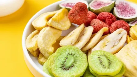 Dondurulmuş quru meyvələr xeyirlidirmi? - Qida ekspertindən AÇIQLAMA