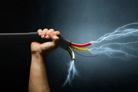 "Azərişıq”ın əməkdaşını elektrik cərəyanı vuraraq öldürdü