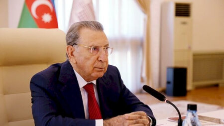 Daha bir icra başçısının Ramiz Mehdiyevə villa bağışlaması ortaya çıxdı