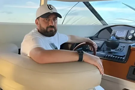 Yusif az qala, Şəkinin yarısını alıbmış... - Evlər, obyektlər, maşınlar - Siyahı