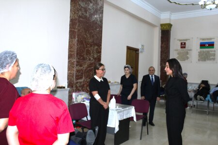 Ombudsman sağlamlığı və yaşı qan vermək üçün uyğun olan hər bir insanı aksiyada fəal iştirak etməyə çağırıb