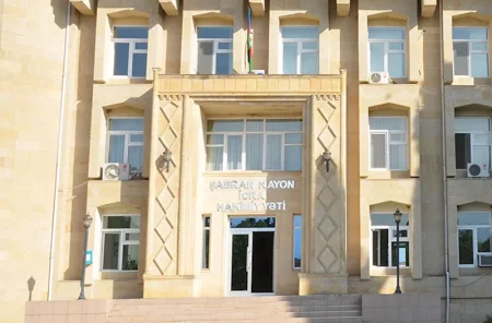 Qohumunun torpağını özəlləşdirən icra nümayəndəsi Adıgözəl Əliyev kimdir?