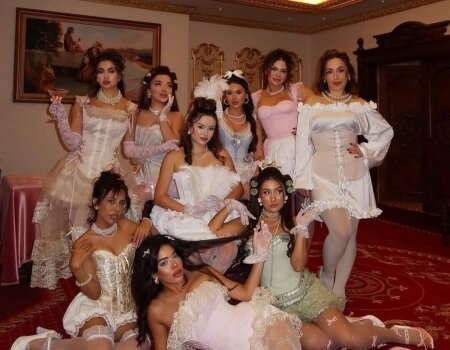 Yüzbəyova tənqid olunan partidən fotoları sildi