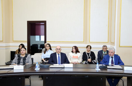 AMEA-da Fətəli xan Xoyskinin anadan olmasının 150 illiyinə həsr edilmiş elmi konfrans keçirilib