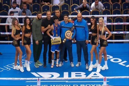 BOKUSÇUMUZ erməni rəqibini məğlub edərək dünya çempionu olub