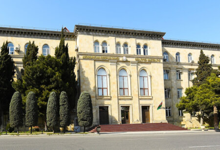 Borclunun həbs olunmaması üçün 65 yaşını gözləyib...-İcra məmuru BARƏDƏ şok İTTİHAM