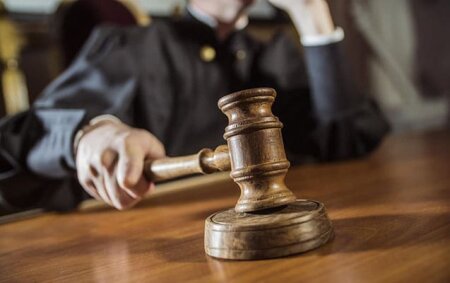 Daha bir qalmaqallı hakim  Rəfael Sadıxovun səlahiyyətinə xitam verildi