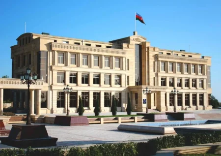 İcra başçısının müavini ilə dalaşan şəxs HƏBS EDİLDİ