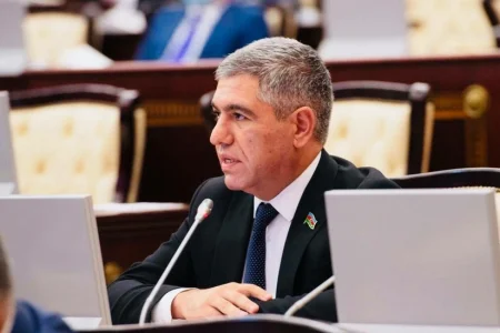 Deputat Vuqar bayramovdan açıqlama-Bu  günlərində əməkhaqqı ödənişində saatlıq tarif maaşı nəzərə alınacaq