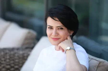 “Müəllimi yoran, ailəni gərginləşdirən hər proses sosial risk yaradır” - Əməkdar müəllim