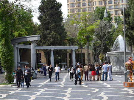 SOSİAL ŞƏBƏKƏDƏ Fahişəliklə məşğul olmağa çağırışların edilməsinə görə BU QƏDƏR CƏRİMƏ