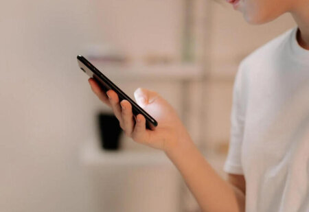 Sosial şəbəkələrdə yeni dələduzluq növü - "az yatır, çox götür" - VİDEO