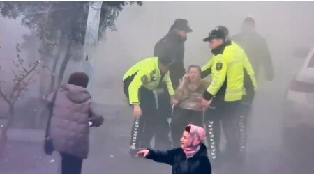 Polislər QADINI belə xilas etdi - ANBAN VİDEO