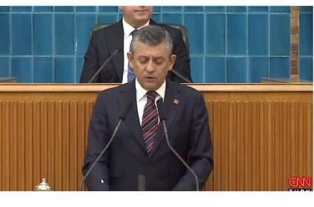 Özgür Özel Türkiyə Böyük Millət Məclisinin iclasında PREZİDENTİ BELƏ MÜDAFİƏ ETDİ— VİDEO