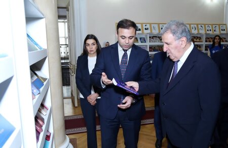AMEA-nın Humanitar Elmlər Bölməsi hesabat verib
