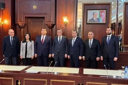 İsrailin XİN başçısı Azərbaycanda deputatlarla görüşdü