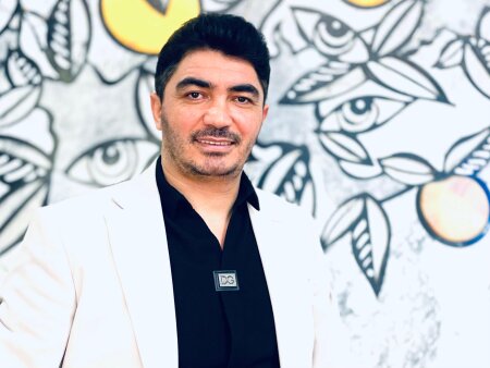 Müğənni Tərlan Oğuzlu: “ Bir zaman getməyə ünvanım olmadığından, gecələdiyim şadlıq saraylarında indi möhtəşəm toylar idarə edirəm”