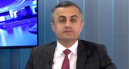 "İranda şah rejiminin bərpa edilməsi oradakı azərbaycanlıların xeyrinə olmayacaq"