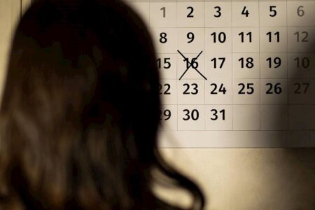 Fevralda neçə gün tətildir?