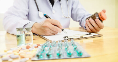 Apteklərdə gizlədilən böyük PROBLEM – Həkimlərdən ŞOK XƏBƏRDARLIQ!