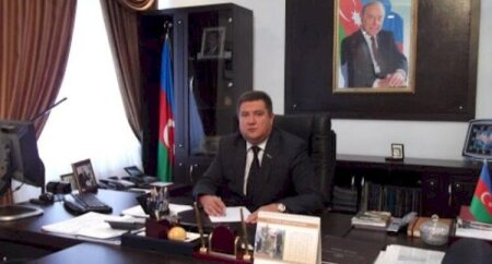 BAŞÇI ÇIXARTDIĞI 14 NƏFƏR ƏMƏKDAŞA ŞƏRT QOYDU....