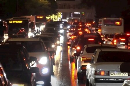 Rayonlara köç olmasa tıxaclar daha da artacaq — Deputat
