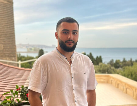 Vərəmli əsgər söhbəti bitməmiş bu dəfə əli silah tutmayan gənci hərbiyə aparırlar  — Səfərbərliklə DSMF arasında ziddiyətli QƏRAR