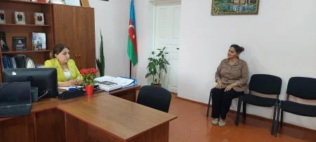 Yevlax şəhər 7 nömrəli məktəbdə "yoxlama" adlı ŞOU:xanım direktora “DUR” deyən olacaqmı?!