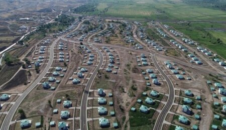 Azad edilmiş ərazilərdə köçkünlərə ayrılmış yaşayış sahələri onların mülkiyyətinə veriləcək