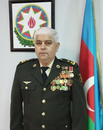 Polkovnik leytenant Aydın Şiriyev: “400-ə yaxın şəhid verərək, Laçın və Kəlbəcər əhalisinin əsir düşmədən, köçürülməsinə nail olduq”...