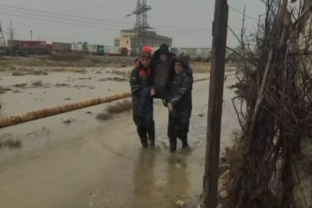 FHN Bakı, Sumqayıt və Abşeronda su basmış ərazilərdən 42 nəfəri təxliyə edib - FOTO - VİDEO - YENİLƏNİB-1