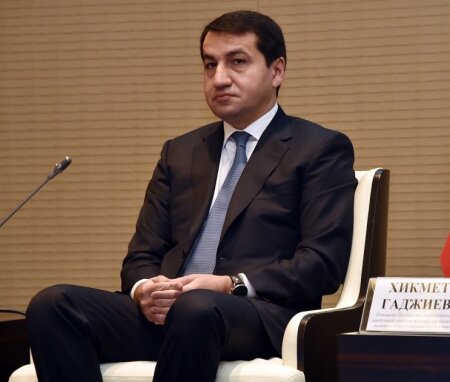 JURNALİSTLƏR HİKMƏT HACIYEVDƏN KÖMƏK İSTƏYİR…