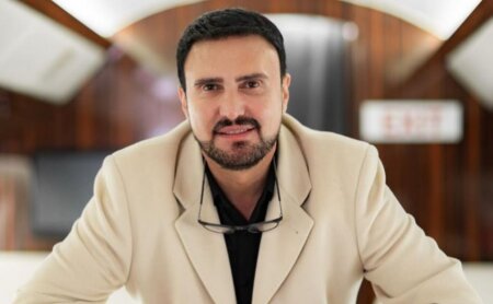 Nadir Qafarzadədən 8 Mart QALMAQALI: “Arvadına hədiyyə alıb göstərənlər çuşkadır!”