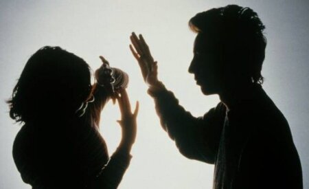 Tərbiyə məqsədilə uşağa qarşı fiziki zorakılıq edən valideyn və müəllim 200 manatadək cərimələnəcək