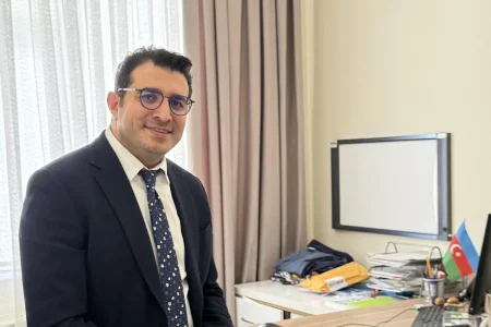 Pərviz Hacıyev baş həkim vəzifəsindən getdi