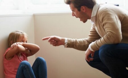 Valideyn və müəllimlərə 200 manatlıq CƏZA TƏSDİQLƏNDİ