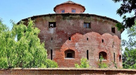 Mədəniyyət Nazirliyindən deputatın oğluna məxsus şirkətə 1,8 milyonluq sifariş