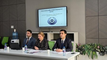DSMF-nin vəzifəli şəxsləri üçün “İnformasiya əldə etmək hüququnun müdafiəsi” mövzusunda təlim keçirilib