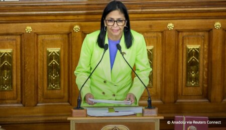 Venesuela neft hasilatını gündə 1,1 milyon barelə çatdırıb - Rodrigez