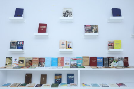 MEK-də Ümumdünya Kitab və Müəlliflik Hüququ Gününə həsr olunmuş sərgi açılıb