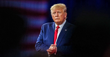 Tramp NATO üzvlərinin bu addımını “heç vaxt silinməyəcək bir ləkə” adlandırıb