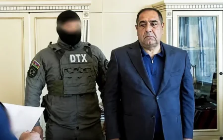 Balakənin korrupsiya cinayətlərində ittiham olunan sabiq icra başçısı İslam Rzayev yenidən hakim qarşısına çıxarılıb