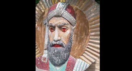 Nizami Gəncəvinin abidəsi GÖRÜN NECƏ təhqir olundu - VİDEO