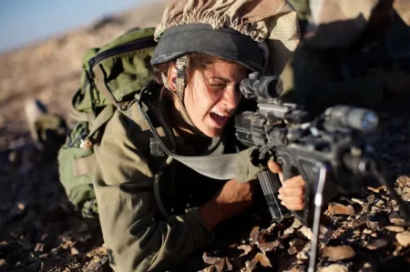 Daha bir NATO ölkəsində qadınlar orduya çağırıla BİLƏR
