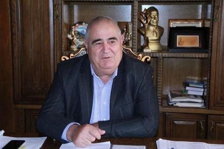 “Şərurlu İsfəndiyar” və həbsdə olan bank rəhbəri arasında məhkəmə çəkişməsi davam edir
