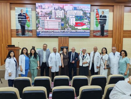 Azərbaycanda qidalanma və onkologiya kitabının maarifləndirici əsasları