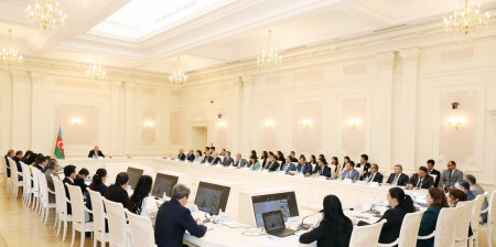 Ali Məhkəmədə etimad hüququnun qorunması və inzibati praktikada bərabər yanaşma məsələləri müzakirə olunub - FOTO